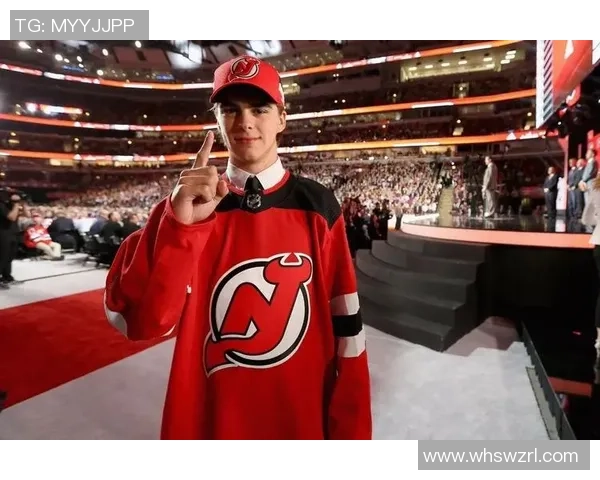 差点因身高问题被淘汰的足球明星逆袭成传奇的励志故事